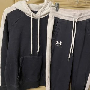 Set of 2! Under armour sweatshirt and matching joggers!